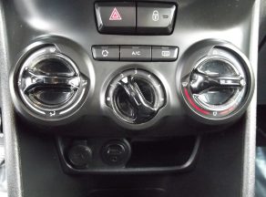 Peugeot 2008 BHDI 100 CV STYLE BVM - photo 9