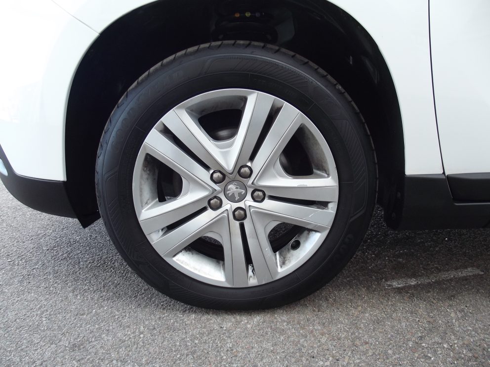 Peugeot 2008 BHDI 100 CV STYLE BVM - photo 15