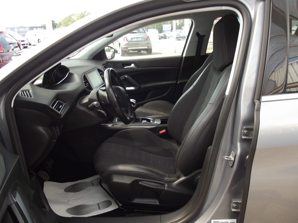 Peugeot 308 BHDI 130 CV ALLURE BVM - photo 5