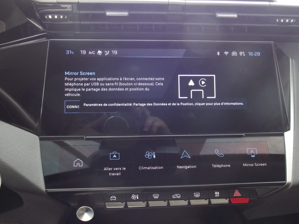 Peugeot 408 HYBRID 136 E DCS6 ALLURE BVA - photo 6