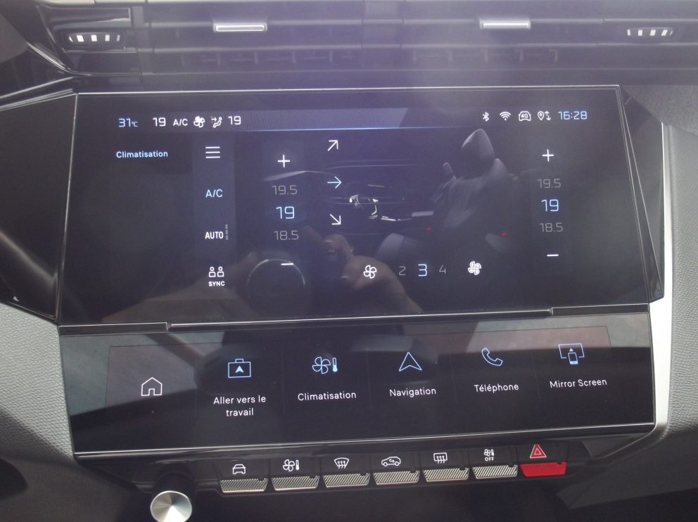 Peugeot 408 HYBRID 136 E DCS6 ALLURE BVA - photo 7