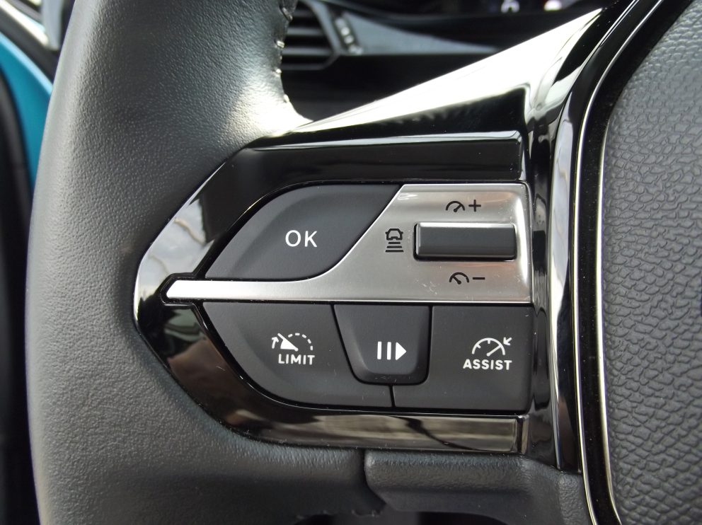 Peugeot 408 HYBRID 136 E DCS6 ALLURE BVA - photo 9