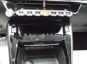 Peugeot 208 HYBRID 110 E DCS6 ALLURE BVA - photo 9