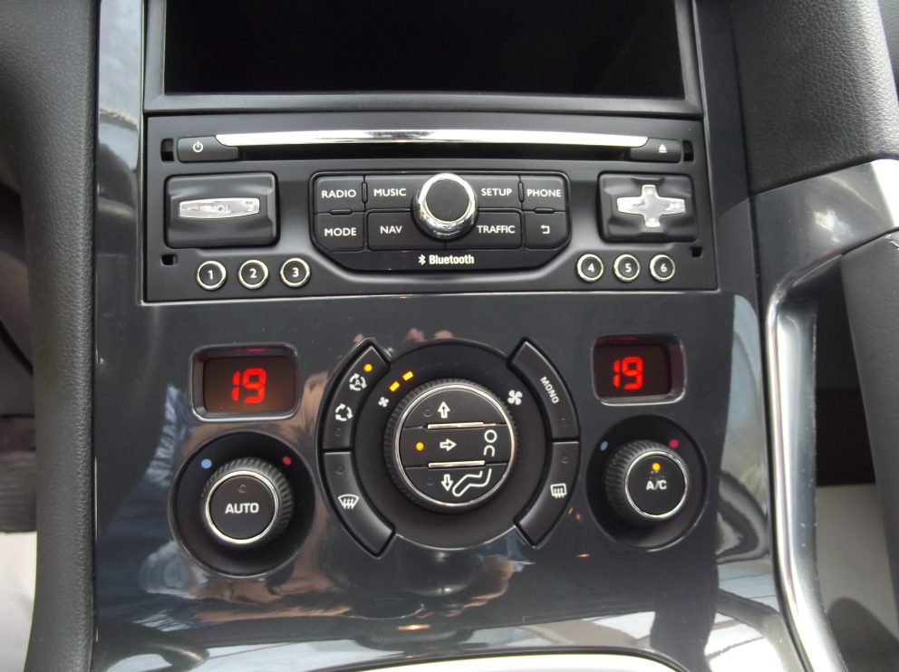 Peugeot 3008 120 CV BHDI ALLURE BVM - photo 7