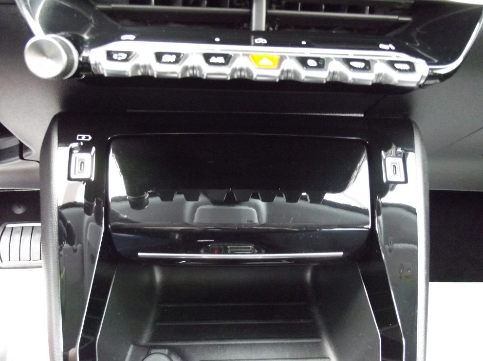 Peugeot 208 HYBRID 100 E DCS6 ALLURE BVA - photo 8