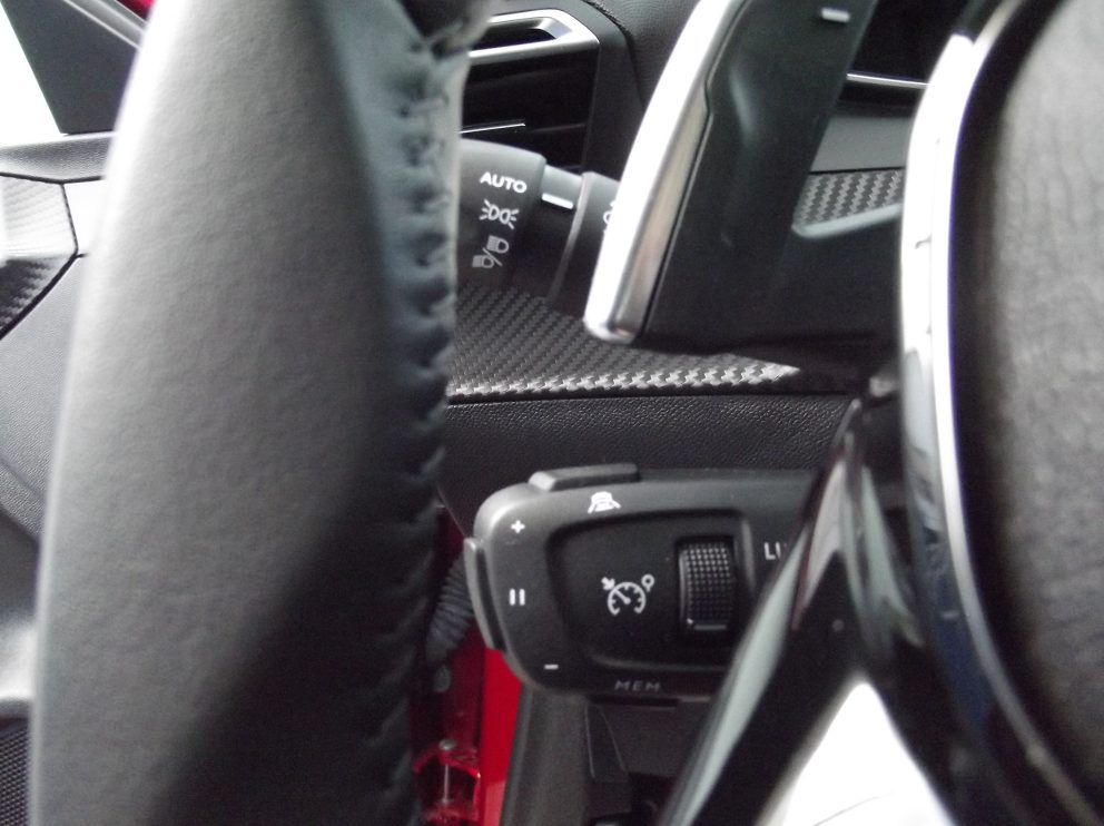 Peugeot 208 HYBRID 100 E DCS6 ALLURE BVA - photo 9