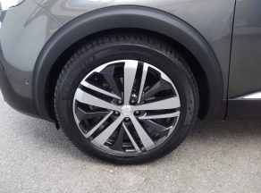 Peugeot 3008 BHDI 180 CV GT BVA - photo 17