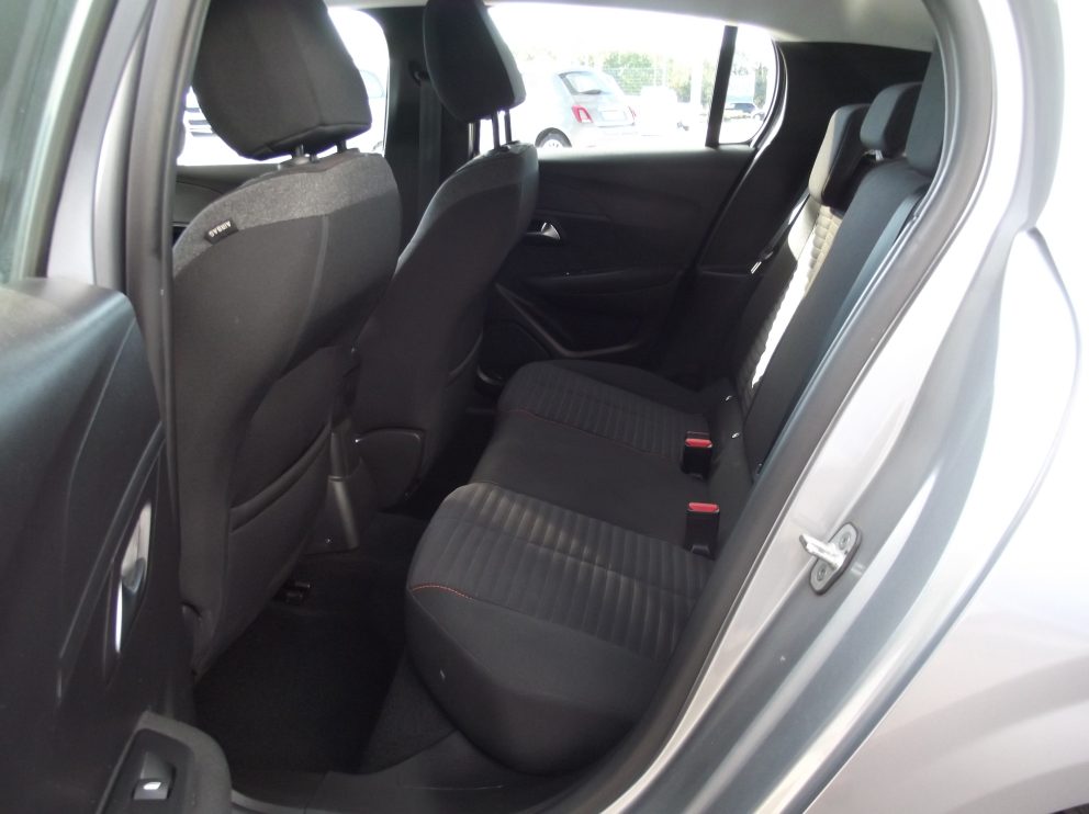 Peugeot 208 BLUEHDI 100 CV ACTIVE PACK BVM - photo 11