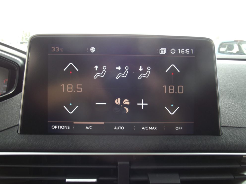 Peugeot 3008 BHDI 180 CV GT BVA - photo 5