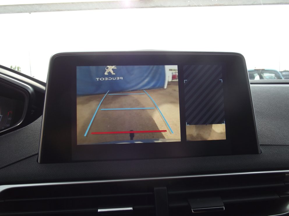 Peugeot 3008 BHDI 180 CV GT BVA - photo 8