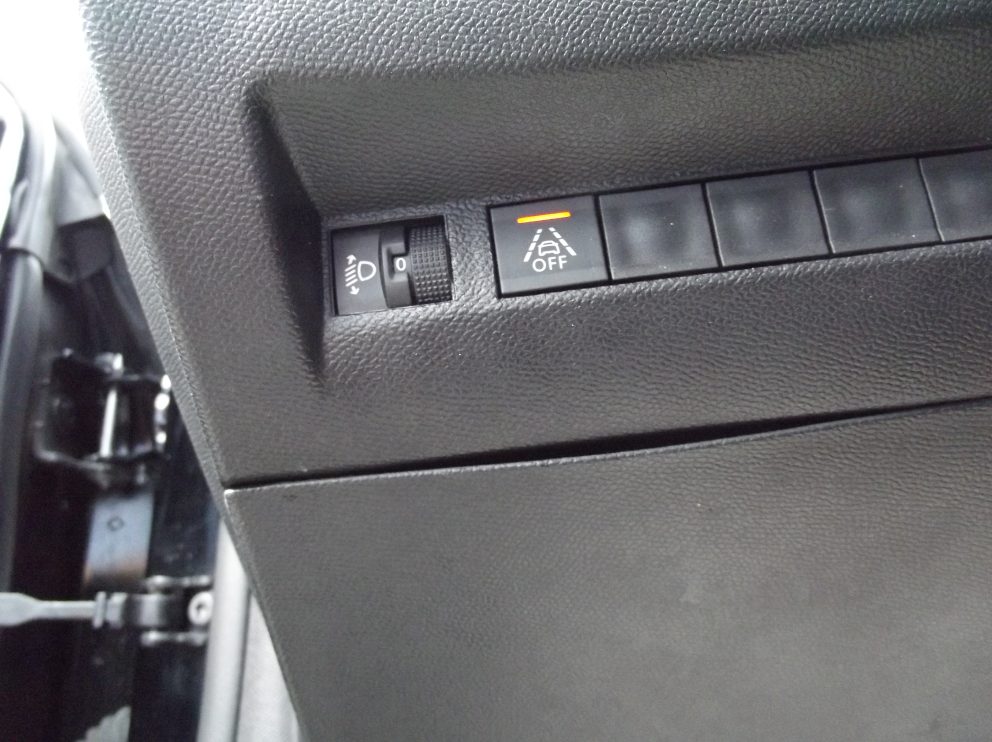 Peugeot 208 BLUEHDI 100 CV ACTIVE PACK BVM - photo 10