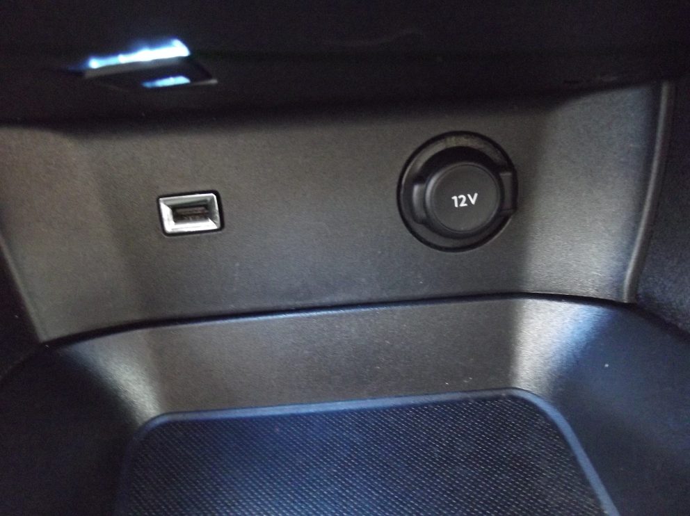 Peugeot 3008 BLUEHDI 120 CV ALLURE BVA - photo 9