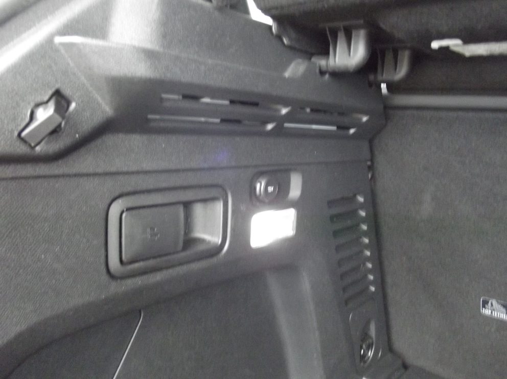 Peugeot 3008 BLUEHDI 120 CV ALLURE BVA - photo 14