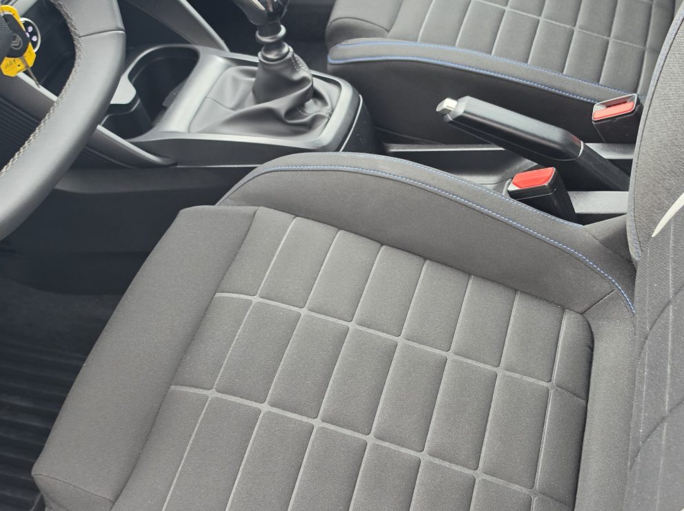 Citroën C3 1.2 TURBO  100 CV PLUS - photo 6