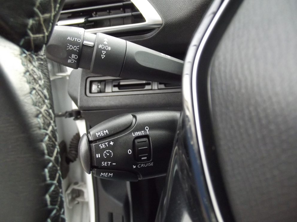 Peugeot 3008 BHDI 130 CV CROSSWAY BVM - photo 5