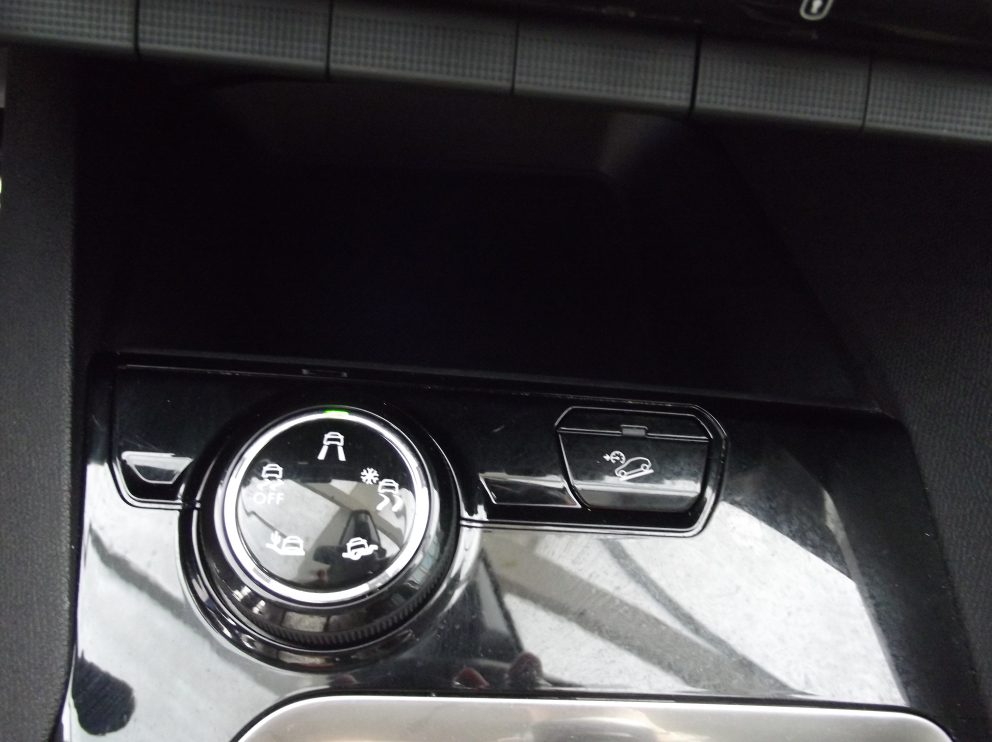 Peugeot 3008 BHDI 130 CV CROSSWAY BVM - photo 11
