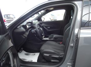 Peugeot 2008 HYBRID 145 E DCS6 gt BVA - photo 4