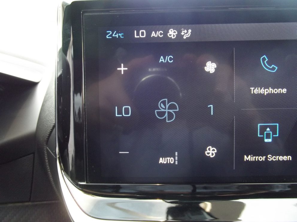 Peugeot 2008 HYBRID 145 E DCS6 gt BVA - photo 6