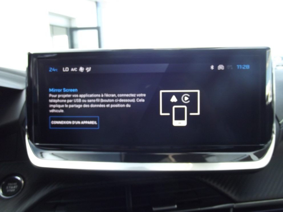 Peugeot 2008 HYBRID 145 E DCS6 gt BVA - photo 7
