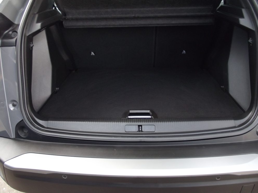 Peugeot 2008 HYBRID 145 E DCS6 gt BVA - photo 13