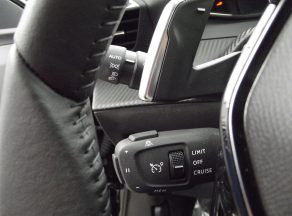 Peugeot 2008 HYBRID 136 E DCS6 ALLURE BVA - photo 5