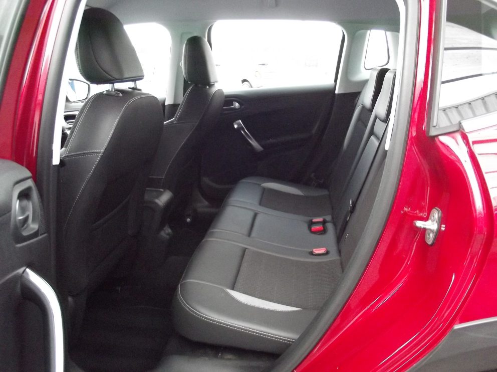 Peugeot 2008 BLUEHDI 100 CV ALLURE BVM - photo 10