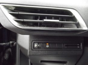Peugeot 3008 B-HDI 130 CV ALLURE PACK BVA - photo 10