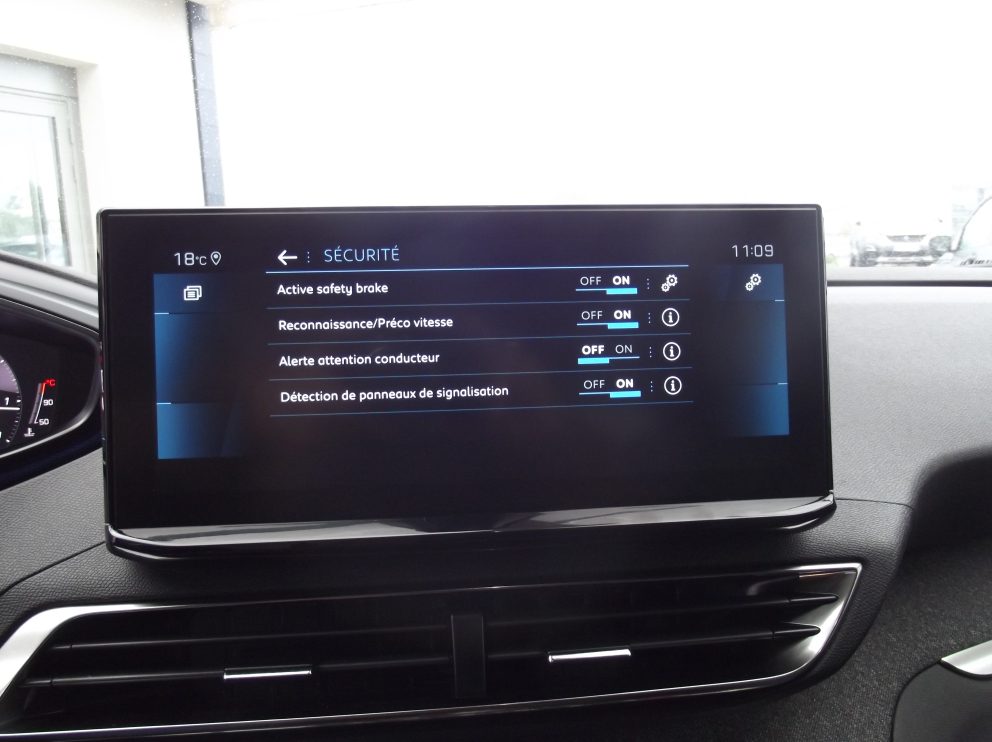 Peugeot 3008 B-HDI 130 CV ALLURE PACK BVA - photo 12