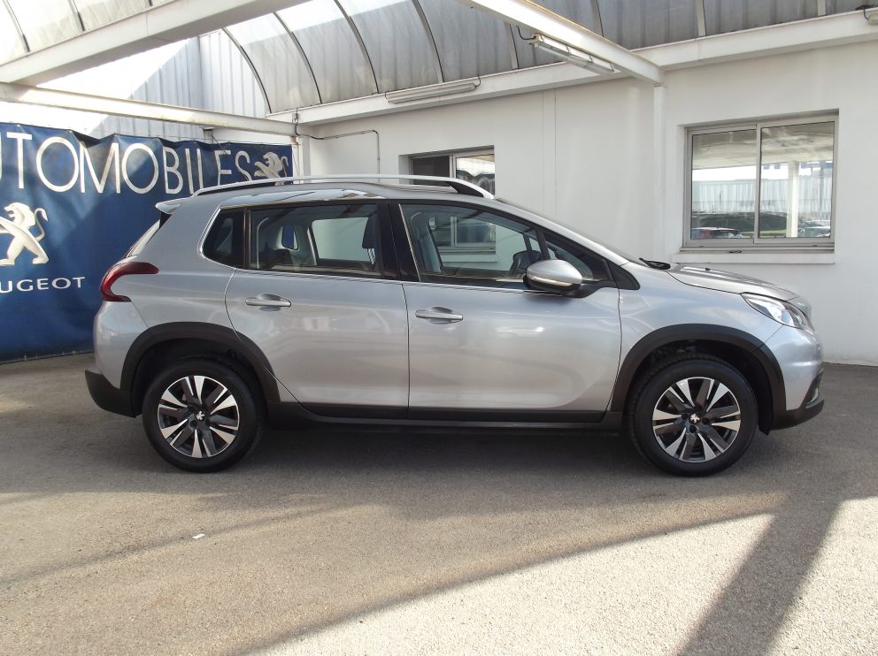 Peugeot 2008 BLUEHDI 100 CV ALLURE BVM - photo 4