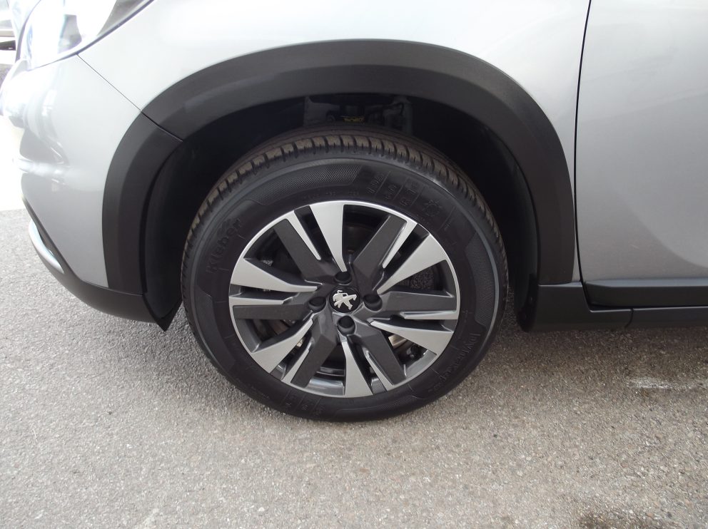 Peugeot 2008 BLUEHDI 100 CV ALLURE BVM - photo 14