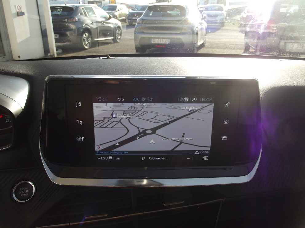 Peugeot 208 BLUEHDI 100 CV ALLURE BVM - photo 4