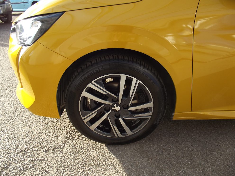 Peugeot 208 BLUEHDI 100 CV ALLURE BVM - photo 12