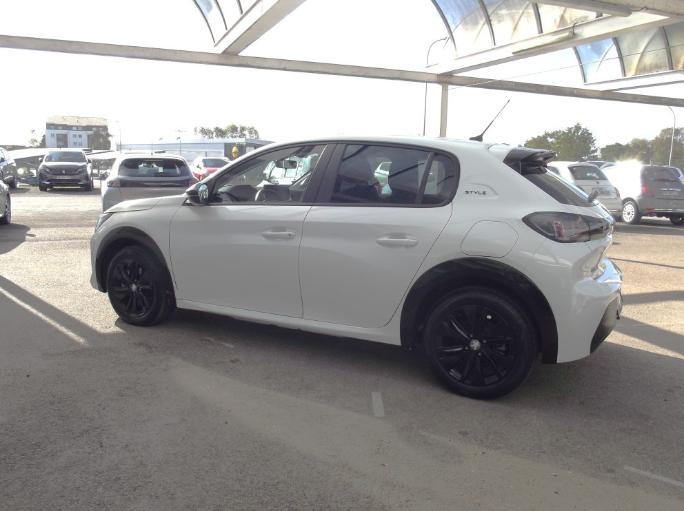 Peugeot 208 ELECTRIQUE 136 CV STYLE BVA - photo 2