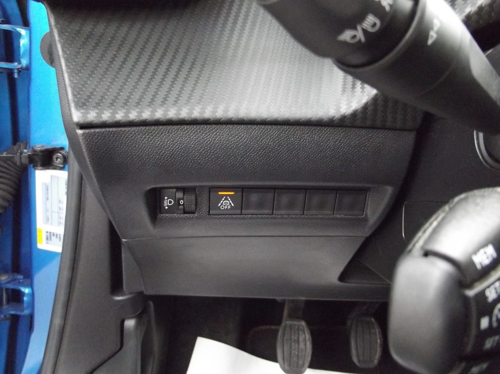 Peugeot 2008 PURETECH 100 CV ALLURE PACK BVM - photo 10