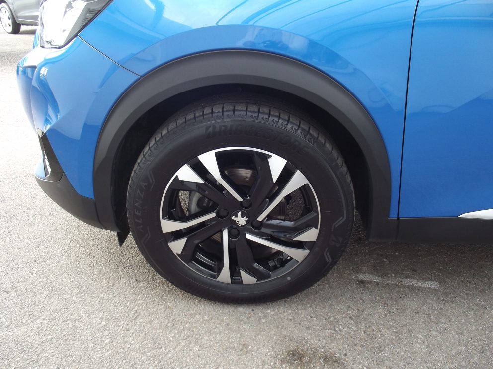 Peugeot 2008 PURETECH 100 CV ALLURE PACK BVM - photo 15