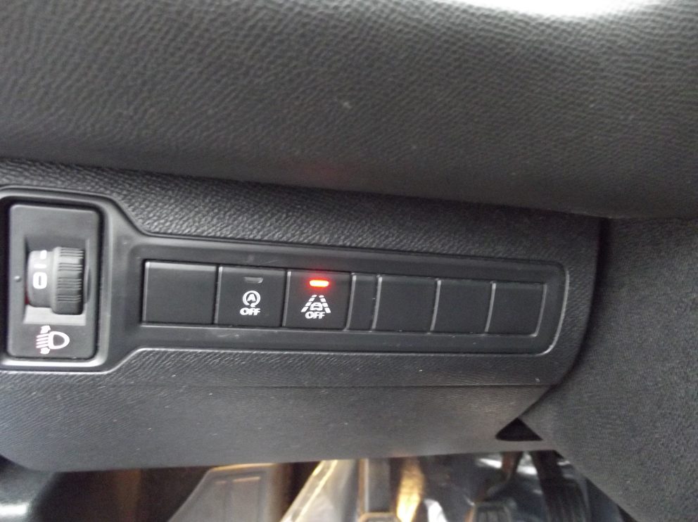 Peugeot 308 BLUEHDI 100 CV ALLURE PACK BVM - photo 9
