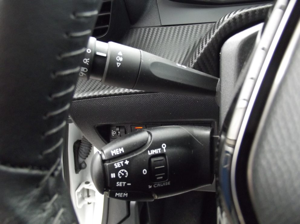 Peugeot 208 BLUEHDI 100 CV STYLE BVM - photo 6