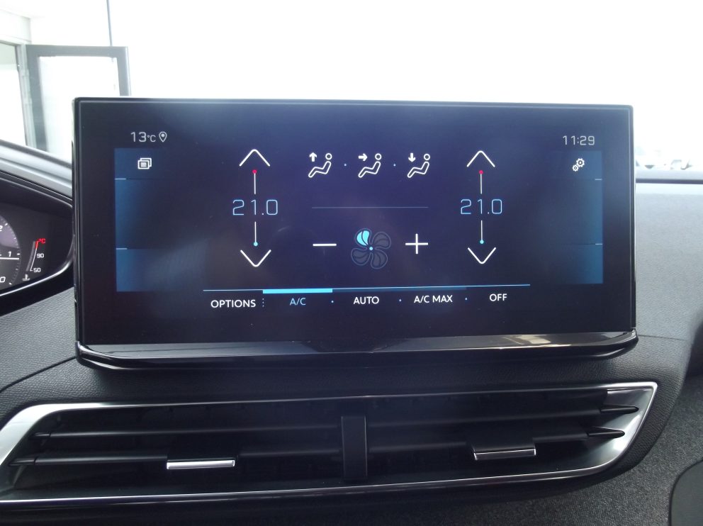Peugeot 3008 B-HDI 130 CV ALLURE PACK BVM - photo 6